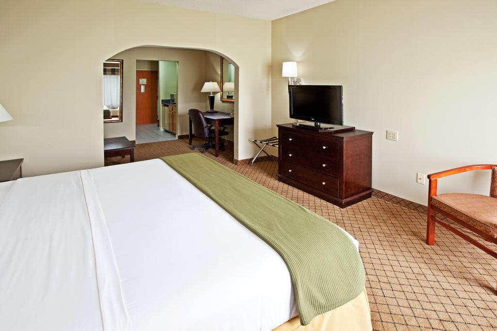 Holiday Inn Express Hotel & Suites Харрисон Экстерьер фото
