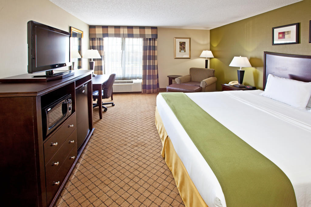 Holiday Inn Express Hotel & Suites Харрисон Экстерьер фото