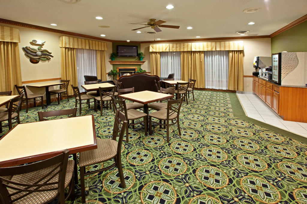 Holiday Inn Express Hotel & Suites Харрисон Экстерьер фото