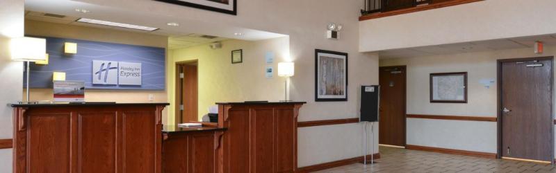 Holiday Inn Express Hotel & Suites Харрисон Экстерьер фото