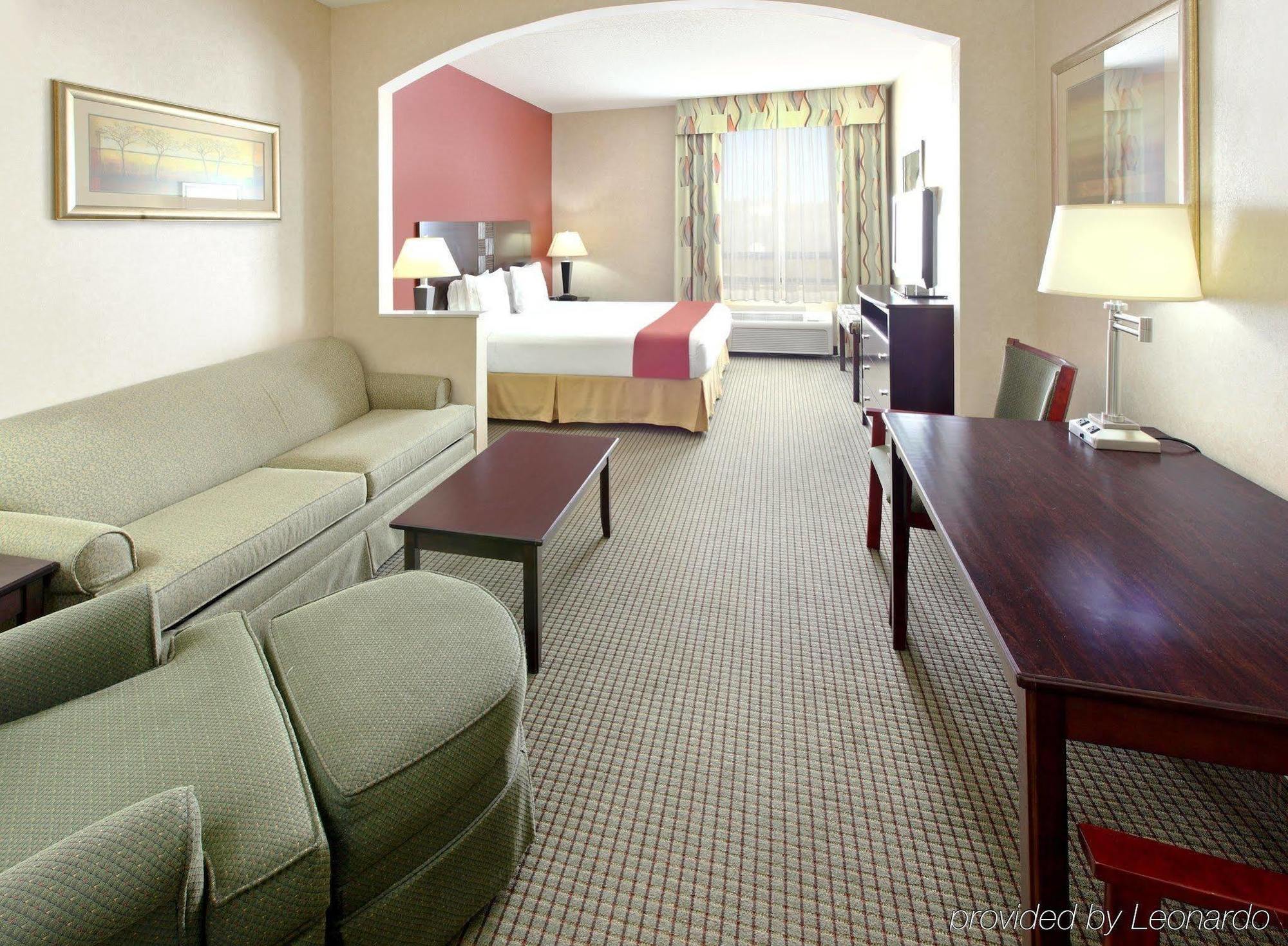 Holiday Inn Express Hotel & Suites Харрисон Экстерьер фото